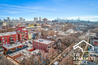 3231 N Kenmore Ave, Unit 3 in Chicago, IL - Building Photo - Building Photo