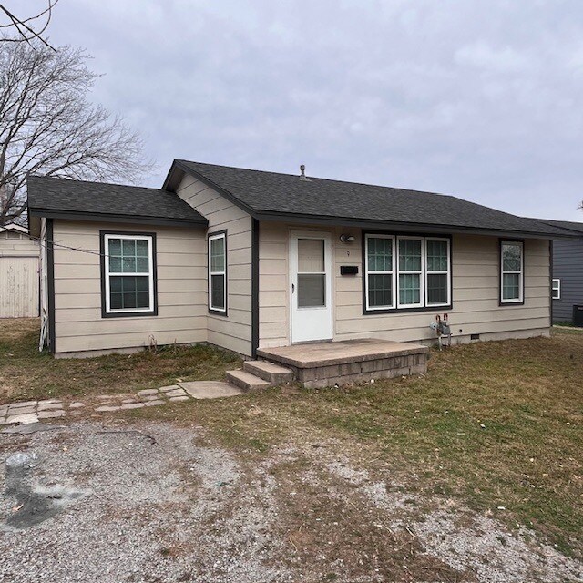 9 W 42nd St in Sand Springs, OK - Building Photo