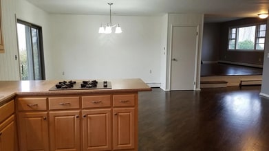 20 Rosemary Ln in Lebanon, NJ - Building Photo - Building Photo