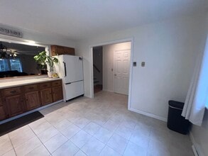 33 Harbor Way in Wolfeboro, NH - Building Photo - Building Photo