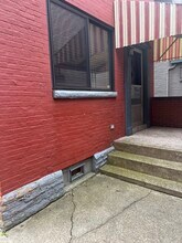 2206 Sarah St in Pittsburgh, PA - Building Photo - Building Photo
