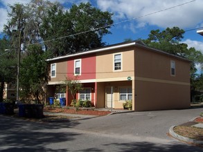 13610-13612 N 21st St in Tampa, FL - Building Photo - Building Photo