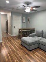 24940 Butterchurn Rd, Unit B in Wildomar, CA - Building Photo