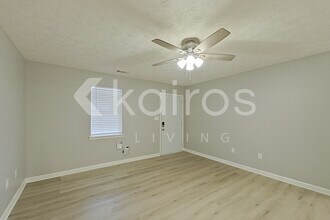 320 Deer Park Dr in Athens, GA - Building Photo - Building Photo