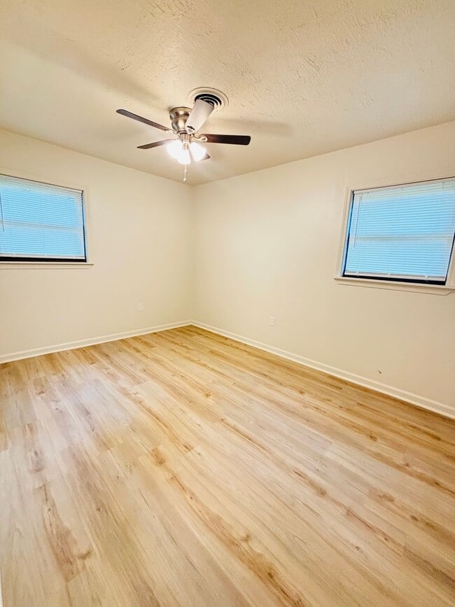 906 Edgehill in Benton, AR - Building Photo - Building Photo