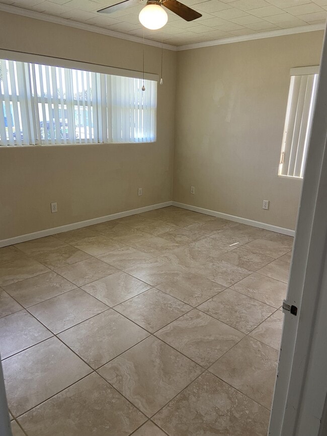 124 Longwood Dr in Ormond Beach, FL - Building Photo - Building Photo