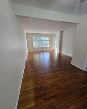 681 Aldrich Rd in Howell, NJ - Building Photo - Building Photo