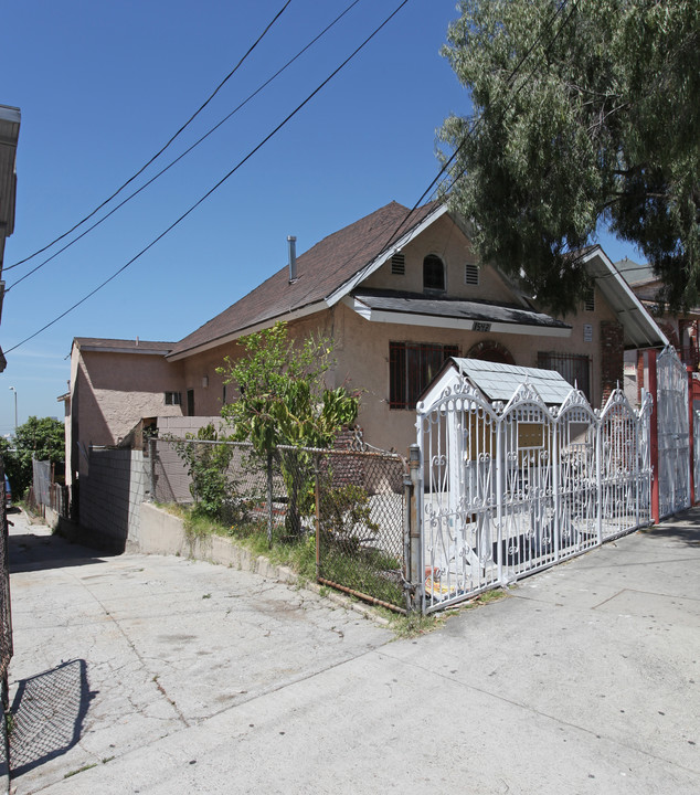 1542 Pleasant Ave in Los Angeles, CA - Foto de edificio