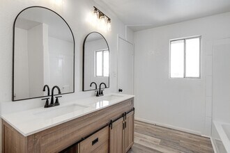 304 Orland St in Las Vegas, NV - Building Photo - Building Photo