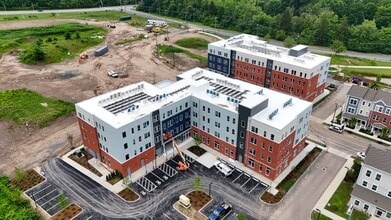 Heights at Village at Park River in Hartford, CT - Building Photo - Building Photo