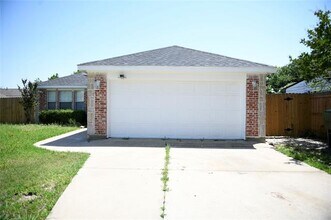148 E Marguerita Dr in Garland, TX - Building Photo - Building Photo