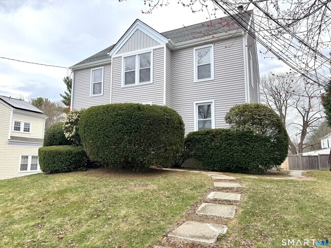194 High Ridge Ave in Ridgefield, CT - Building Photo - Building Photo