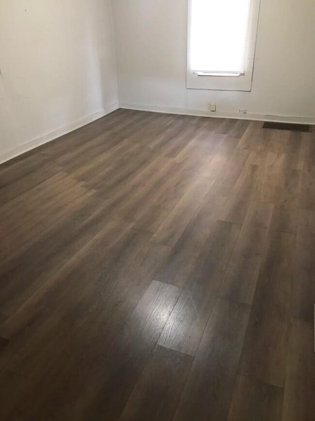 126 Cox St in Lagrange, GA - Building Photo - Building Photo