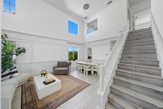 42 Waterbury Ln in Novato, CA - Building Photo - Building Photo