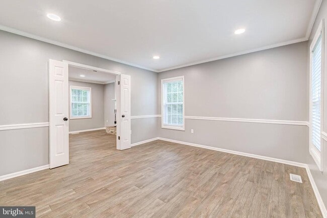 9201 Wyeth Ln in Burke, VA - Building Photo - Building Photo