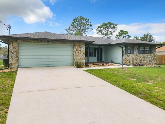 5576 W Pine Cir, Unit 1201.5 in Crystal River, FL - Foto de edificio - Building Photo