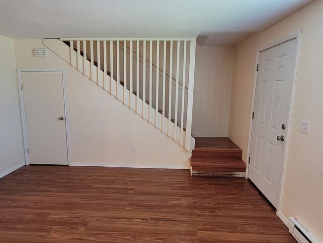 309 Lola St in Molalla, OR - Building Photo - Building Photo