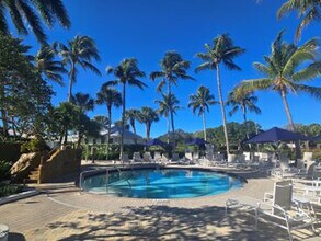 9142 Cherry Oaks Ln in Naples, FL - Foto de edificio - Building Photo