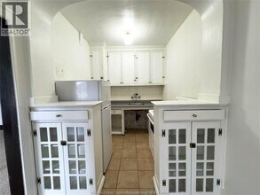 710 Giles Blvd E in Windsor, ON - Building Photo - Building Photo