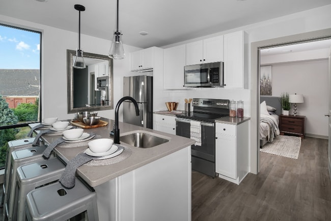 1020 Germantown Ave, Unit 2 in Philadelphia, PA - Building Photo - Building Photo