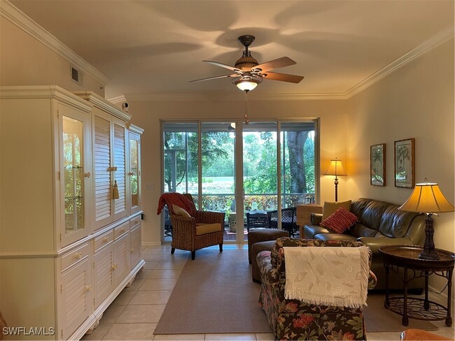 3555 Laurel Greens Ln N in Naples, FL - Foto de edificio - Building Photo