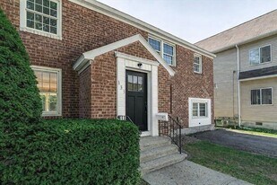 135 Winthrop Ave in Albany, NY - Building Photo