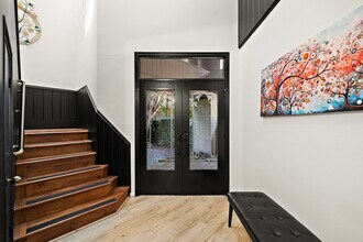 2524 Nantucket Dr in Houston, TX - Building Photo - Building Photo