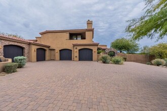 11650 E 4 Peaks Rd in Scottsdale, AZ - Building Photo - Building Photo