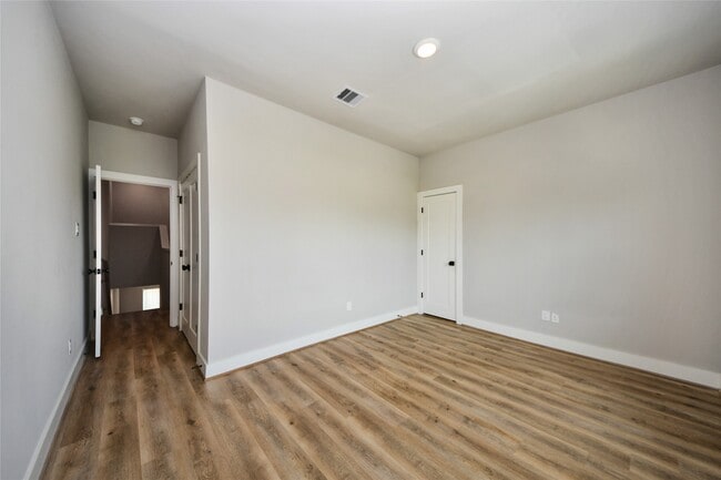 property at 2189 Mansfield St