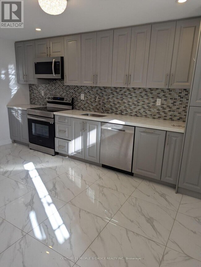 447 Rivermont Rd in Brampton, ON - Building Photo - Building Photo