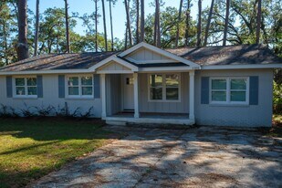 1501 Sharon Rd in Tallahassee, FL - Building Photo