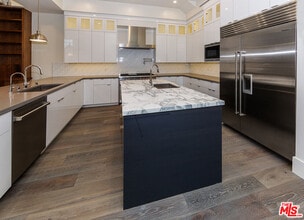 1612 S Wooster St in Los Angeles, CA - Building Photo - Building Photo