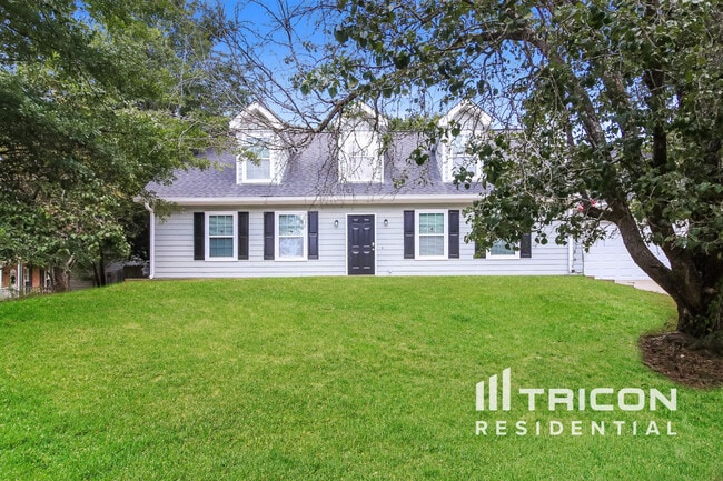property at 832 Stonebridge Park Cir