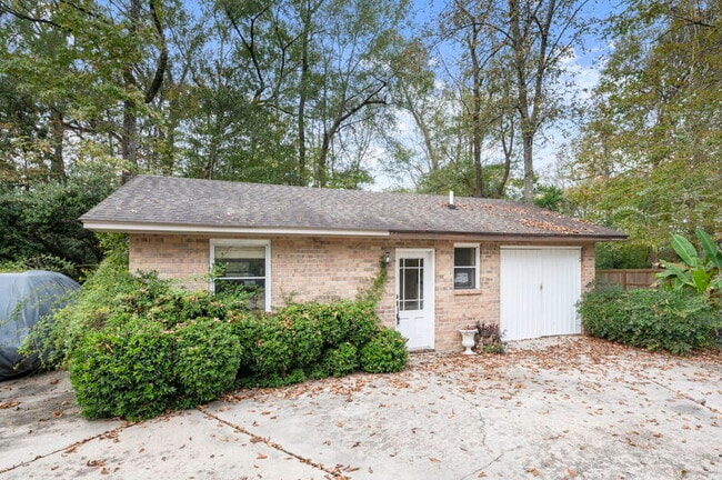 4724 Lake Point Ave in Baton Rouge, LA - Building Photo - Building Photo