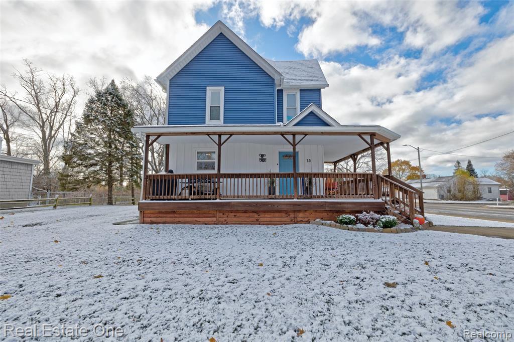 15 South St in Ortonville, MI - Building Photo