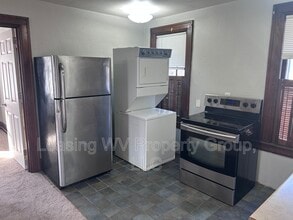 5722 Stiles Dr in Huntington, WV - Building Photo - Building Photo