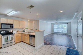 2820 Bloomfield Ln in Wilmington, NC - Building Photo - Building Photo