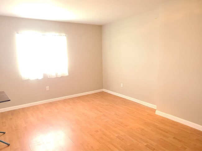 93 Crestview Ave in Daly City, CA - Building Photo - Building Photo