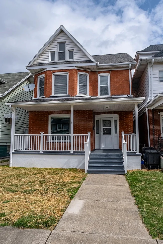 property at 910 Broadway