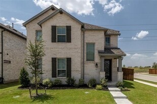 12373 Hulson Trl in Haslet, TX - Building Photo