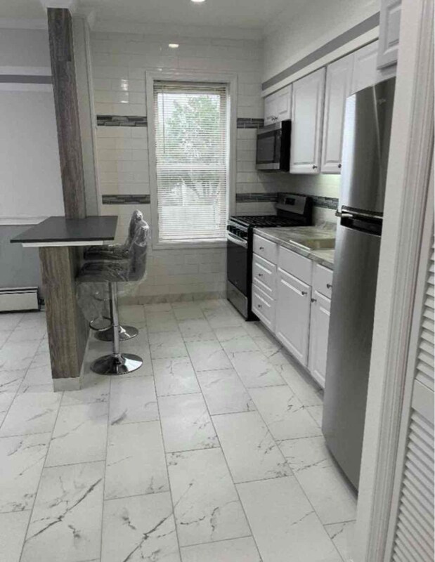 5 Royalton Pl-Unit -Apt 33 in Bloomfield, NJ - Building Photo - Building Photo