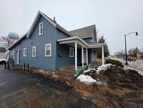 1353 W Grand Ave in Wisconsin Rapids, WI - Building Photo - Building Photo
