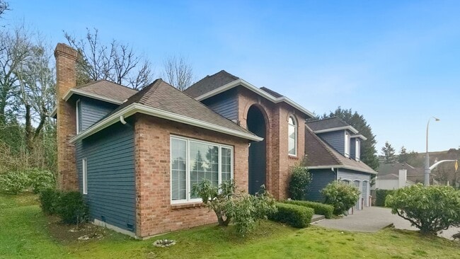 property at 6534 152nd Ave SE