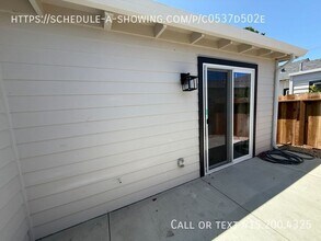727 2nd St in Pacific Grove, CA - Foto de edificio - Building Photo