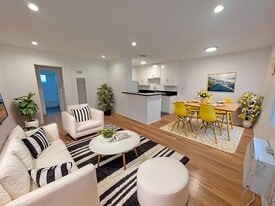 1328 Gordon St in Los Angeles, CA - Building Photo