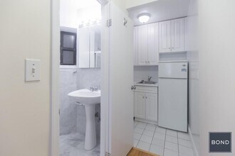 523 E 85th St in New York, NY - Building Photo - Building Photo