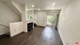 11065 W Olympic Blvd in Los Angeles, CA - Building Photo