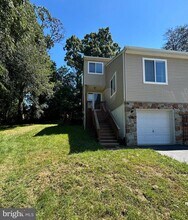 319 Lynley Ln in Newark, DE - Building Photo - Building Photo