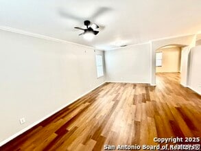 13107 Camino Carlos in San Antonio, TX - Building Photo - Building Photo