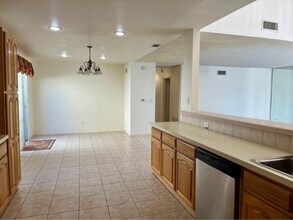 2346 Seabright Ave in Long Beach, CA - Foto de edificio - Building Photo